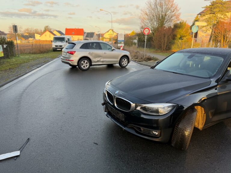 Unfall mit zwei beteiligten Fahrzeugen